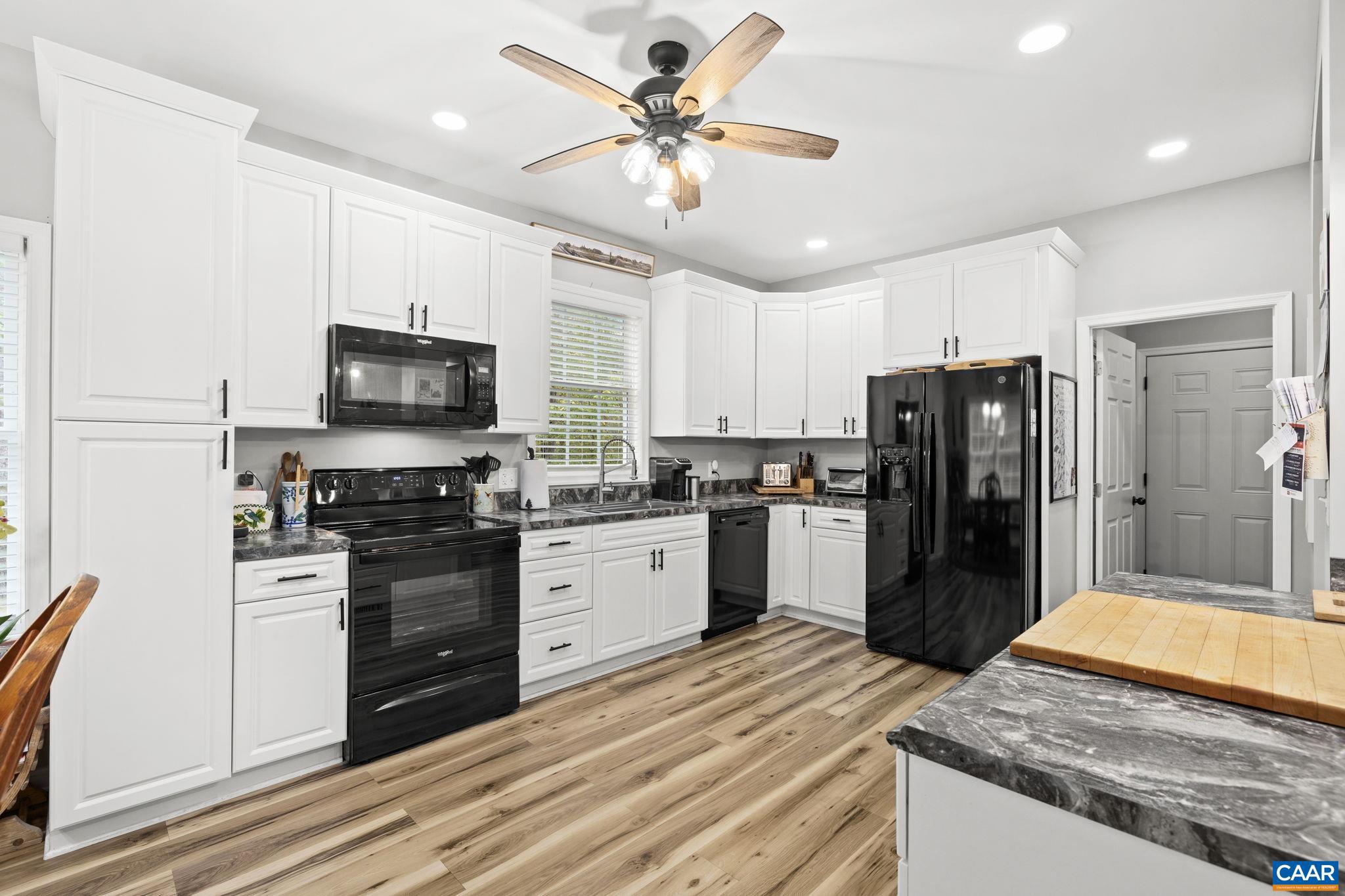 SHENANDOAH CROSSING - Residential