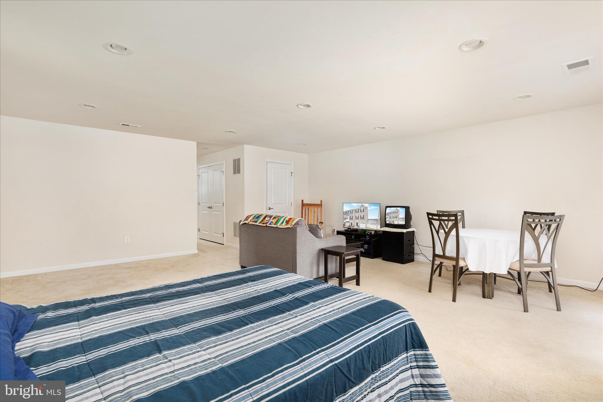 LAKE FREDERICK - Residential