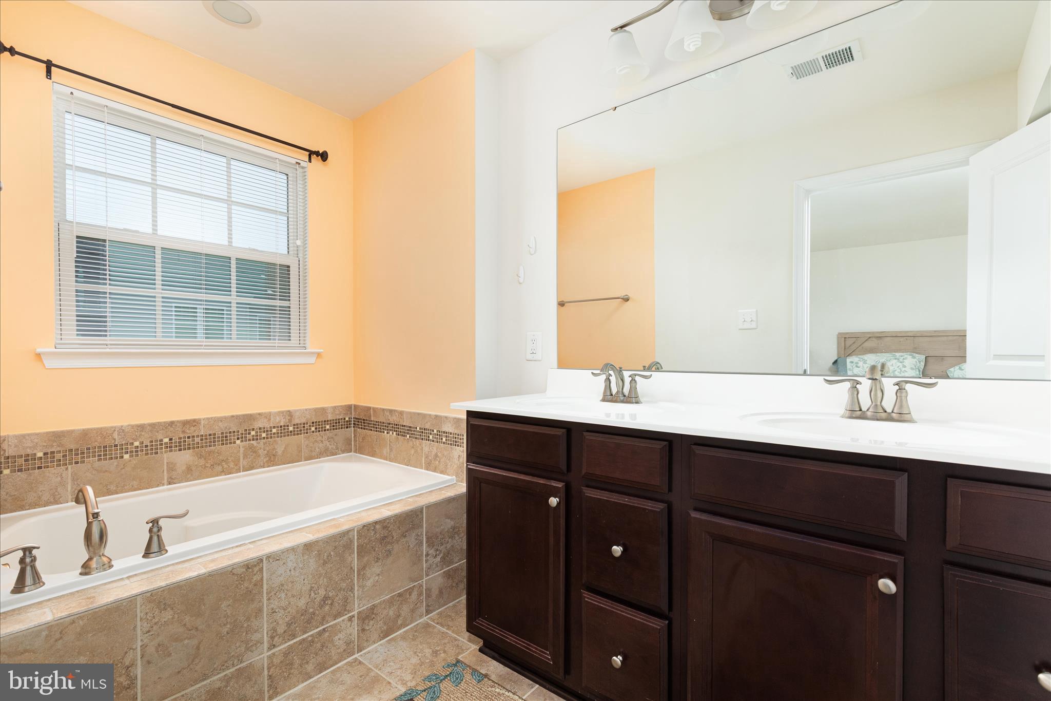 LAKE FREDERICK - Residential