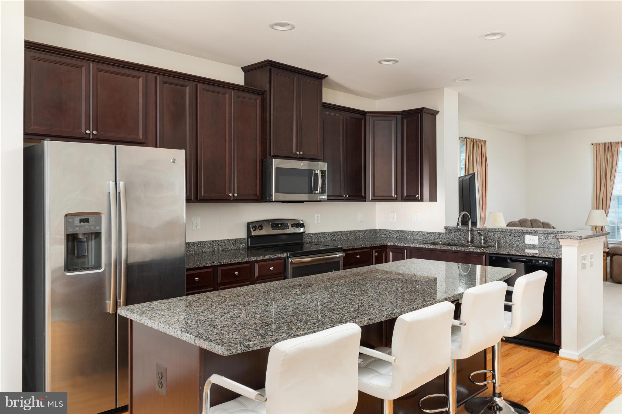 LAKE FREDERICK - Residential