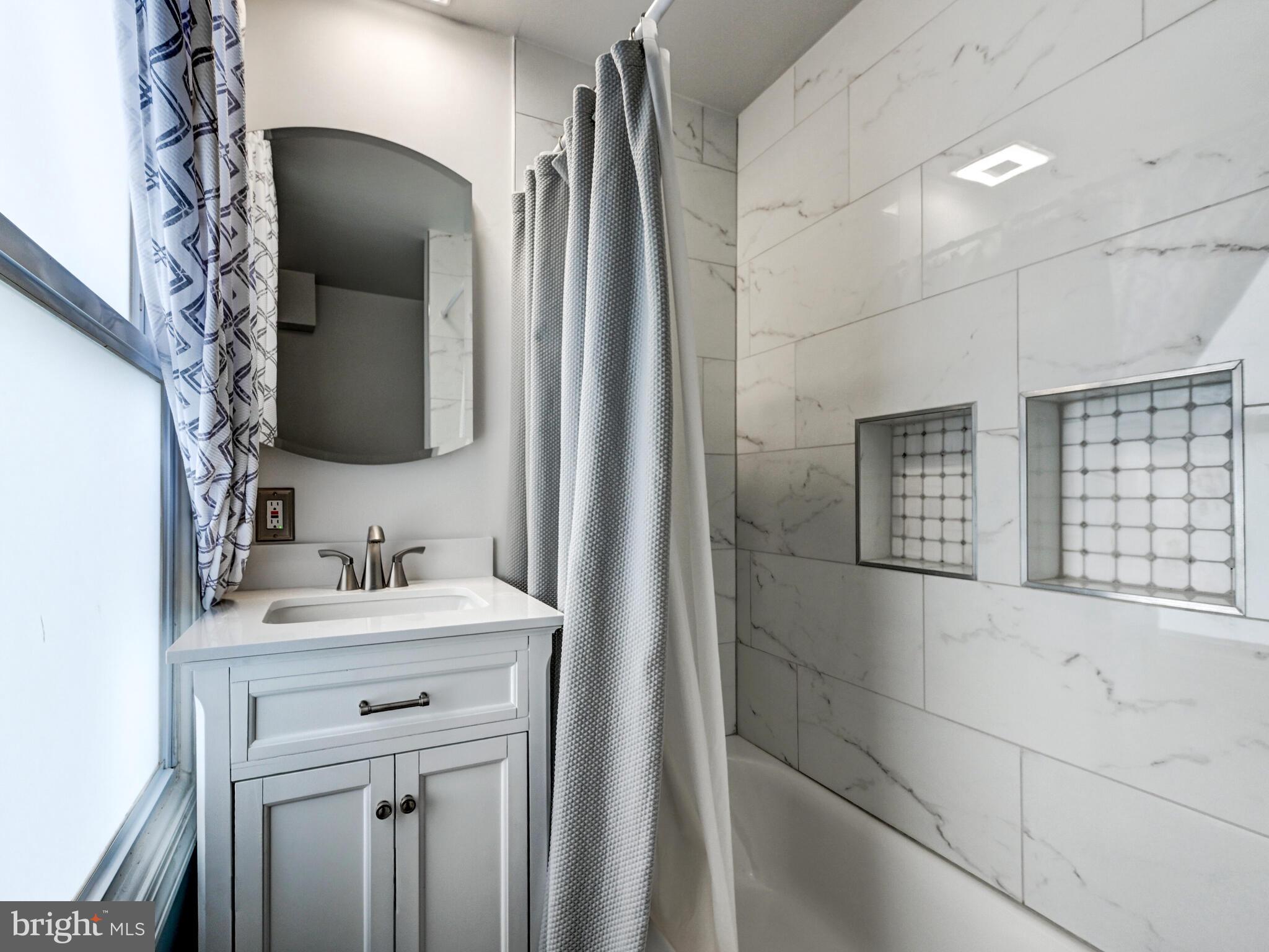 REISTERSTOWN - Residential