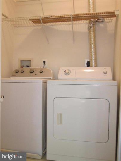 WESTBRIAR PLAZA - Residential Lease