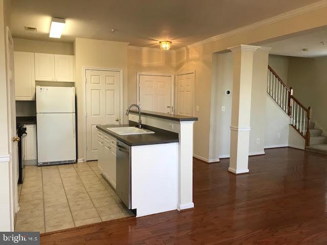 2663 MANHATTAN PLACE 312