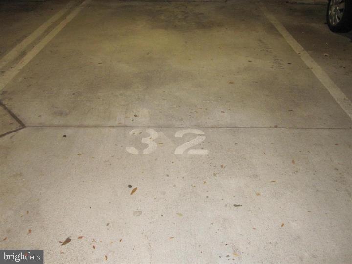 WESTBRIAR PLAZA - Residential Lease