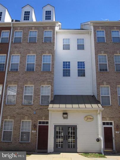 WESTBRIAR PLAZA - Residential Lease