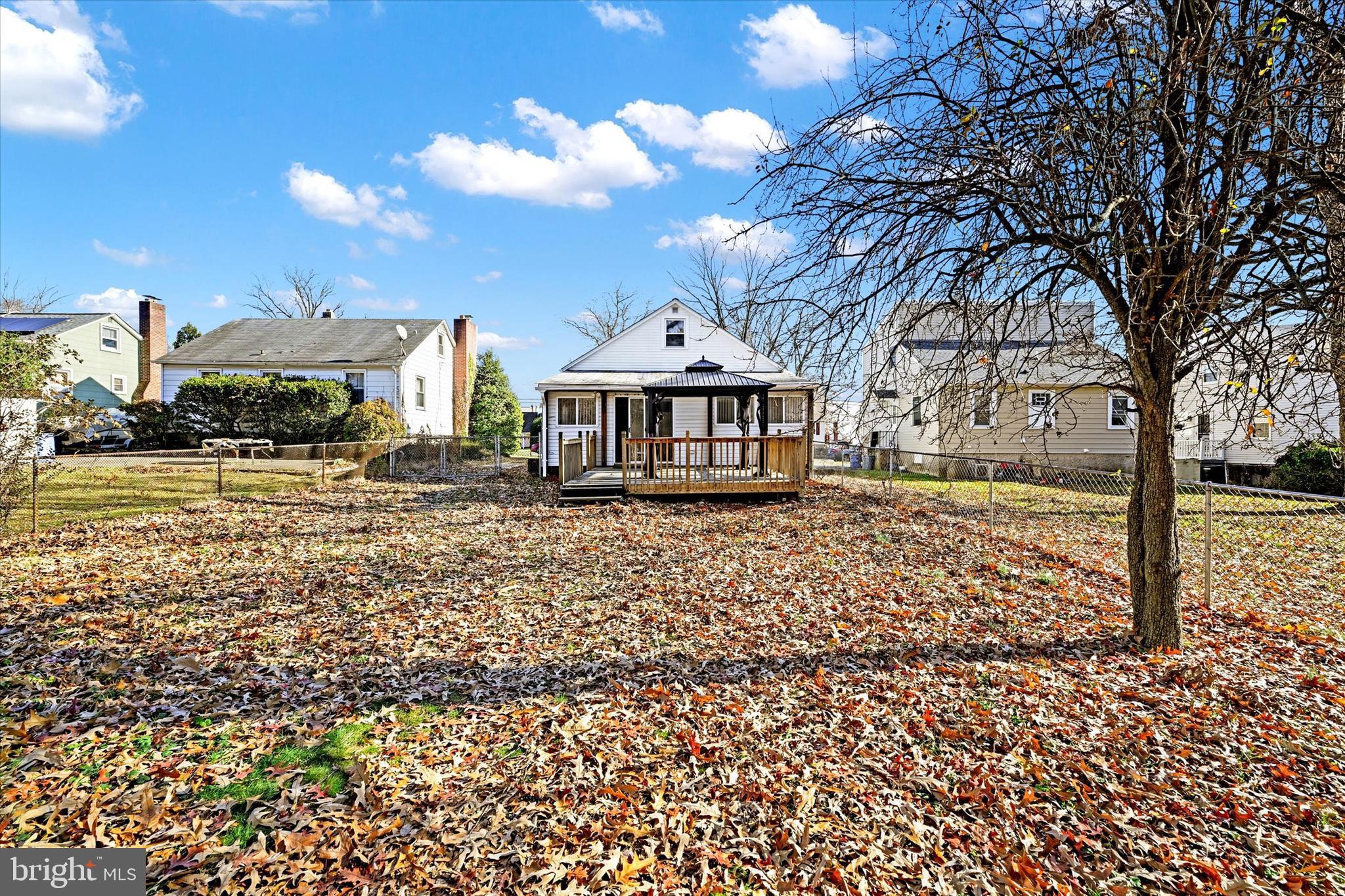 WESTMORELAND FRUIT FARM - Residential