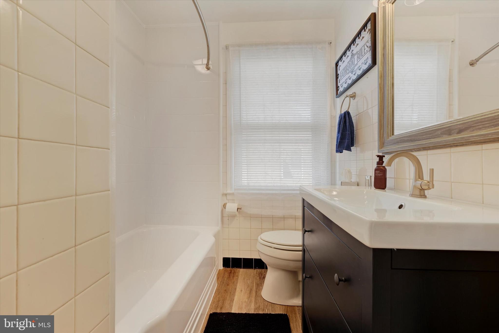 WESTMORELAND FRUIT FARM - Residential