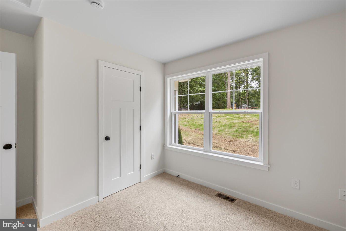 PRESIDENTIAL LAKES - Residential