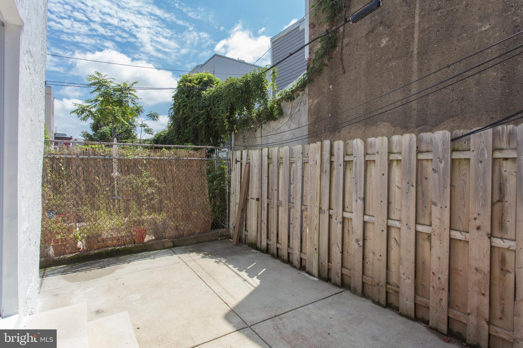 KENSINGTON - Residential Lease
