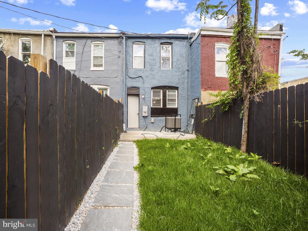 PENN NORTH - Residential