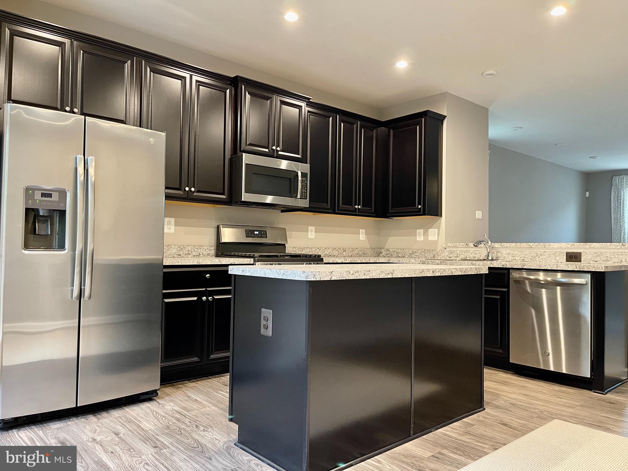 RAPPAHANNOCK LANDING - Residential Lease