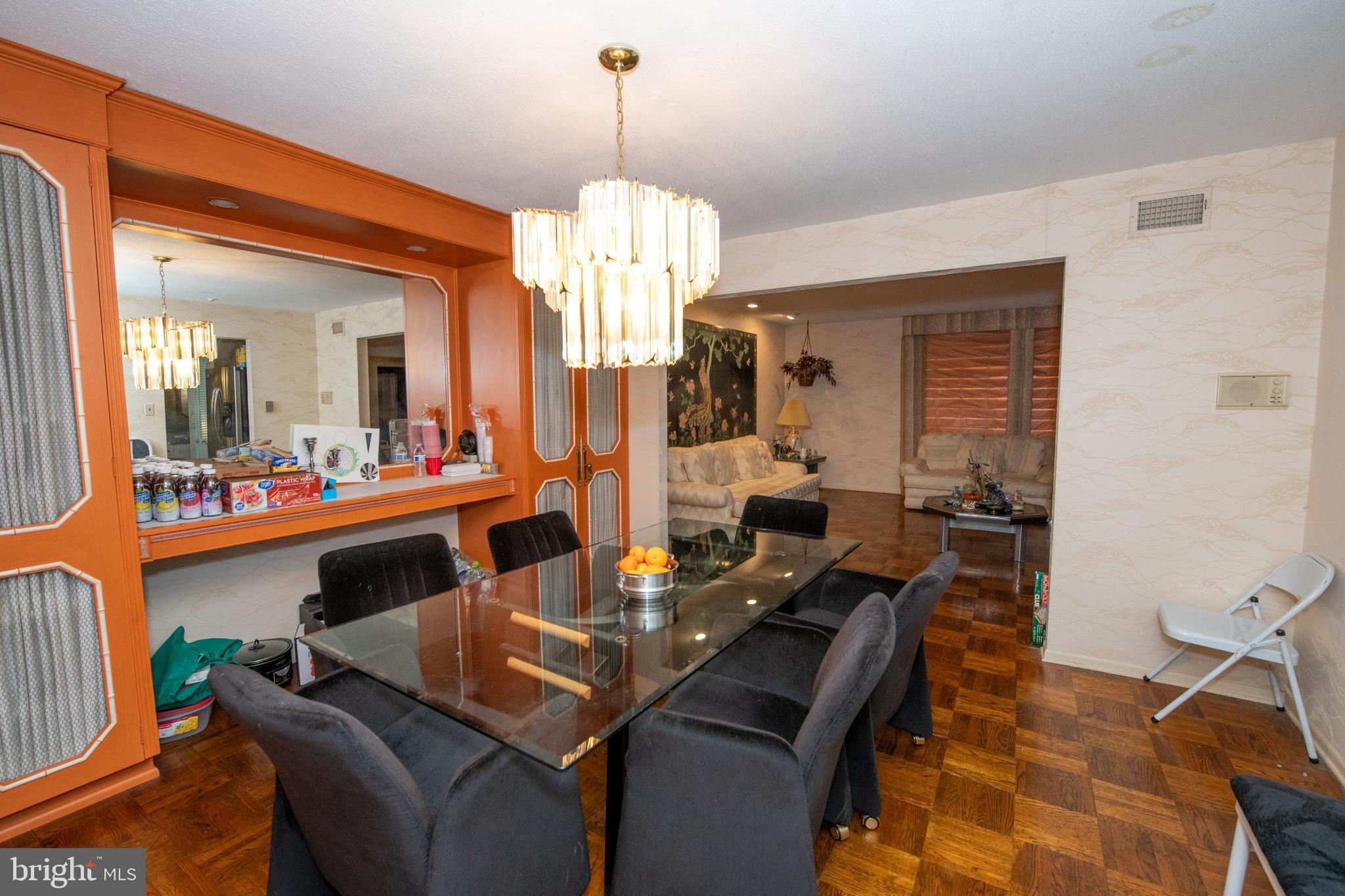 JUSTA FARMS - Residential