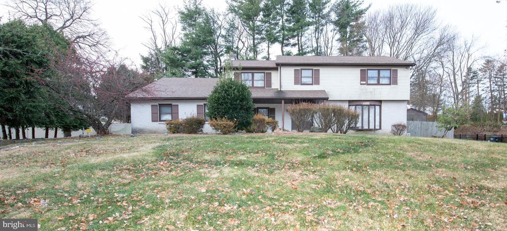 Photo of 1210 Mettler Road, HUNTINGDON VALLEY, PA 19006 (MLS # PAMC2163322)