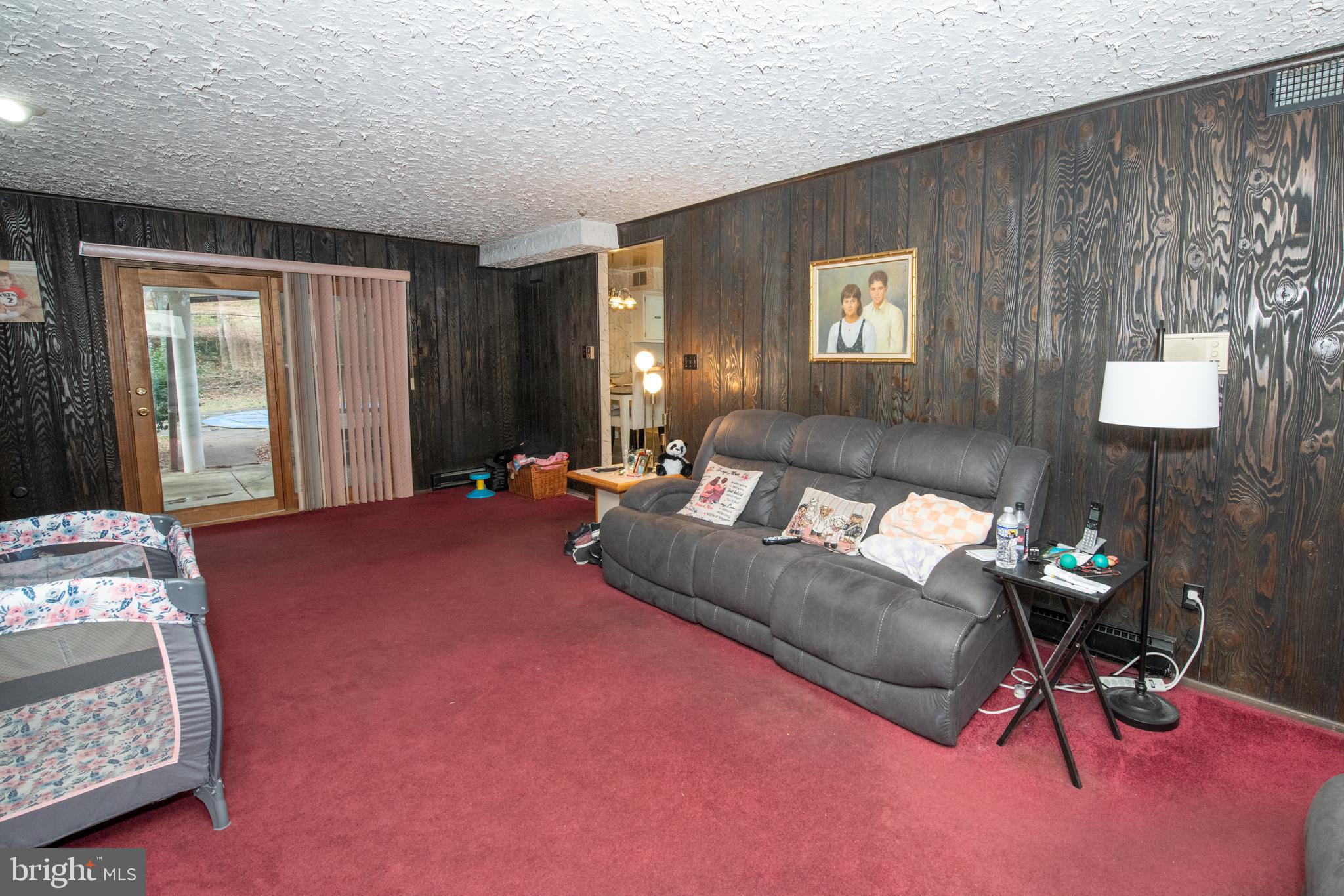 JUSTA FARMS - Residential