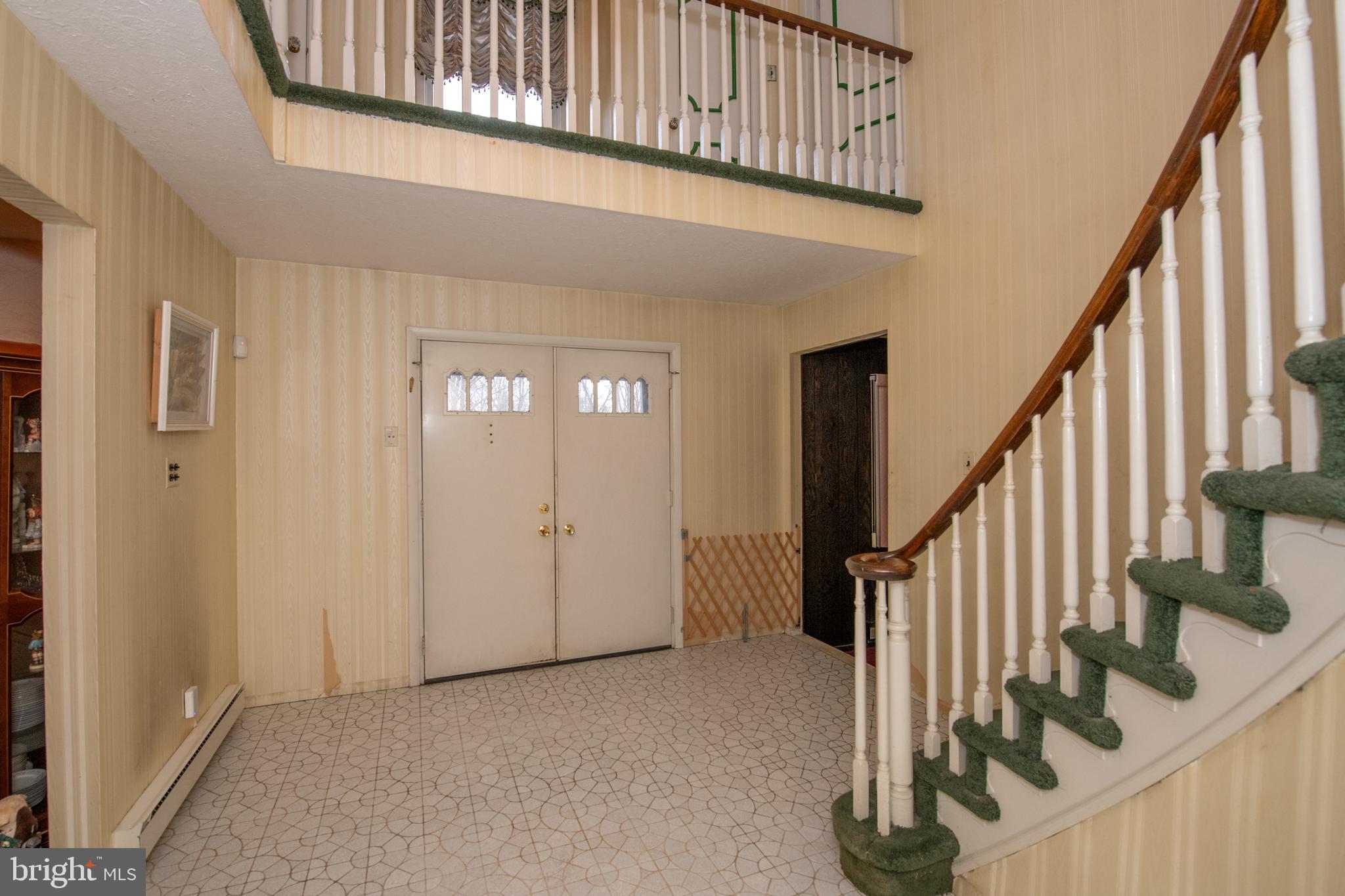 JUSTA FARMS - Residential