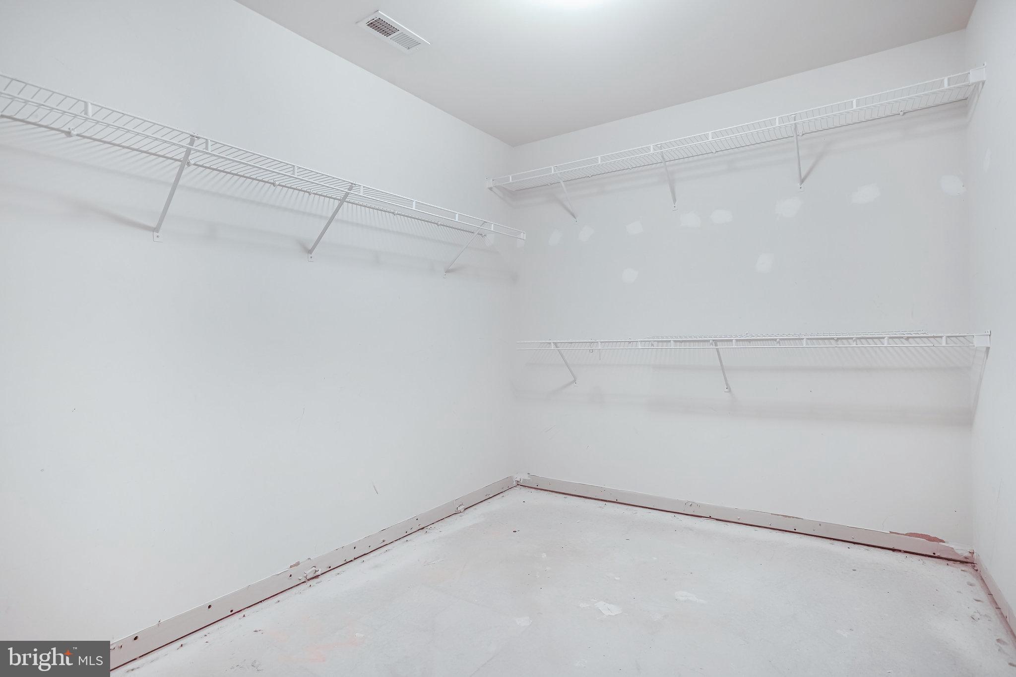 ROSE HILL FALLS - Residential