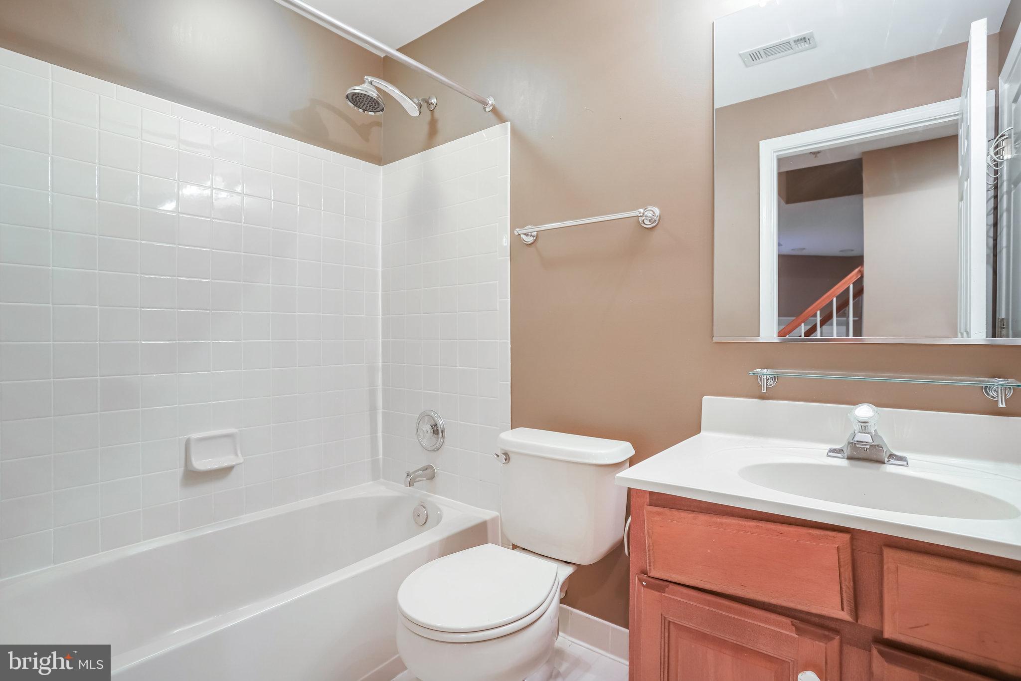 ROSE HILL FALLS - Residential