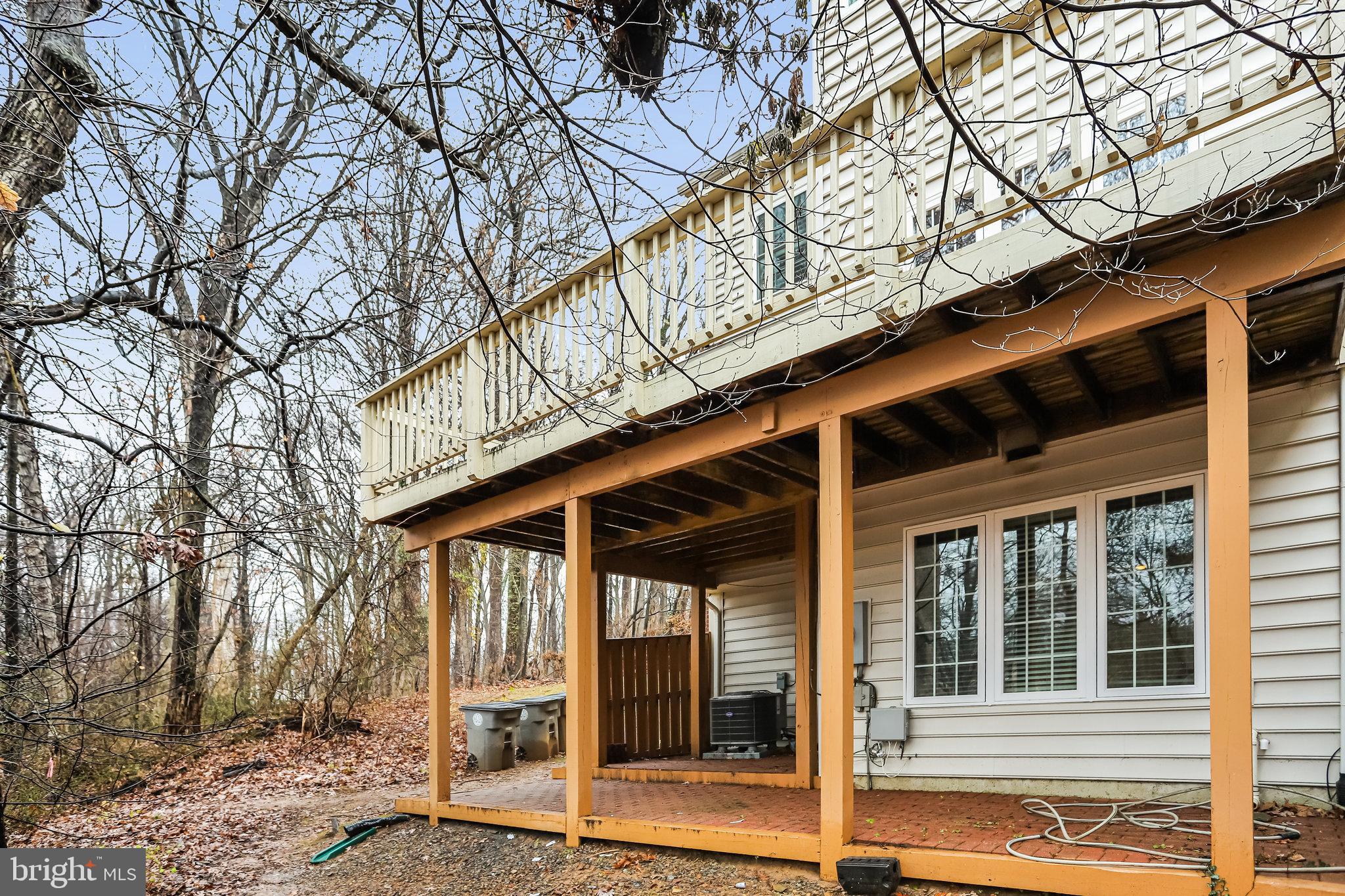 ROSE HILL FALLS - Residential