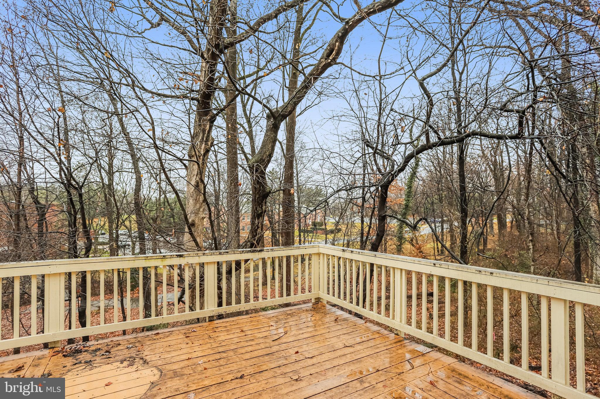 ROSE HILL FALLS - Residential