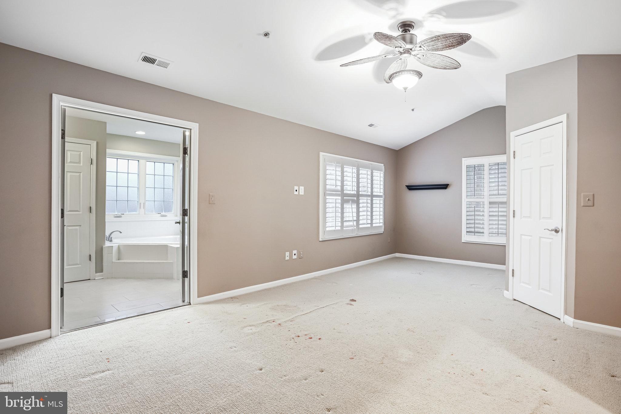 ROSE HILL FALLS - Residential