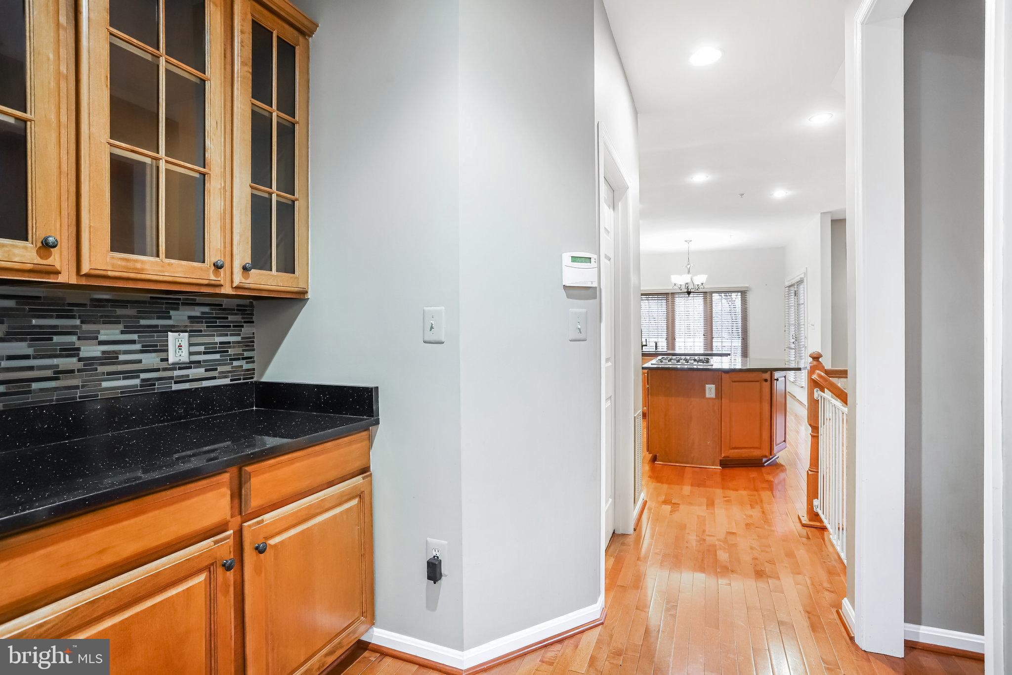 ROSE HILL FALLS - Residential