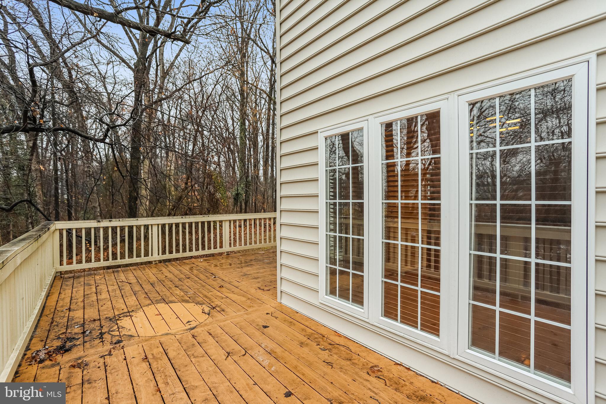 ROSE HILL FALLS - Residential