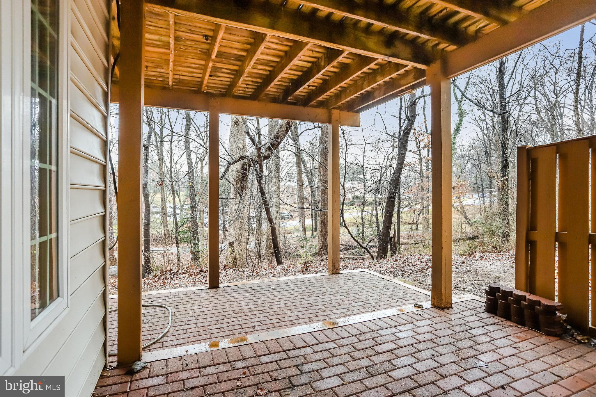 ROSE HILL FALLS - Residential