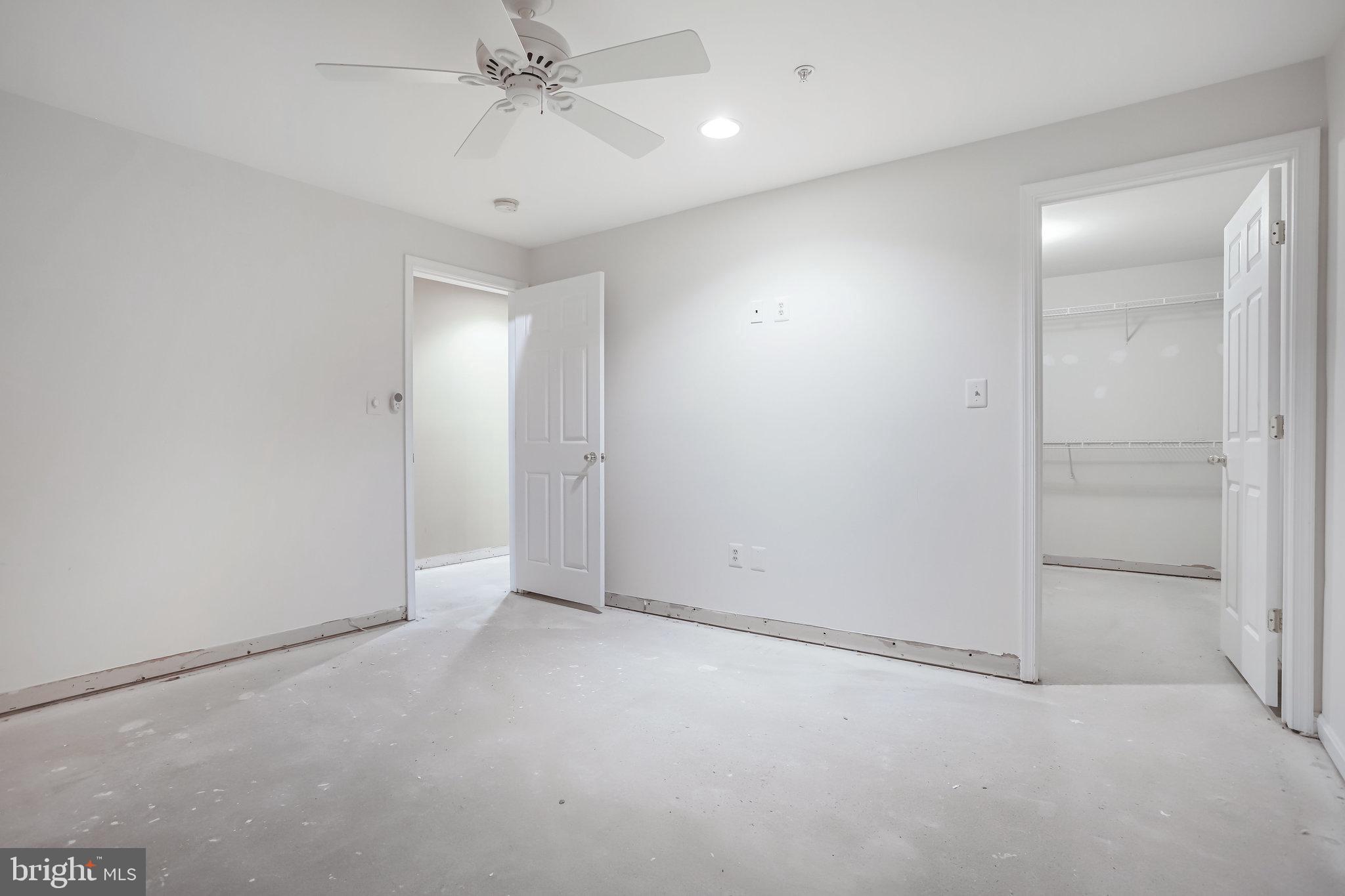 ROSE HILL FALLS - Residential