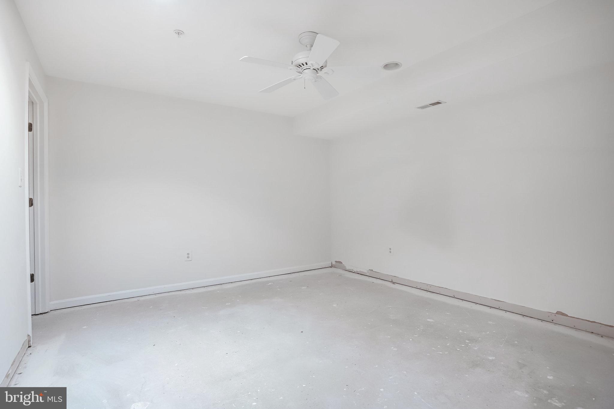 ROSE HILL FALLS - Residential