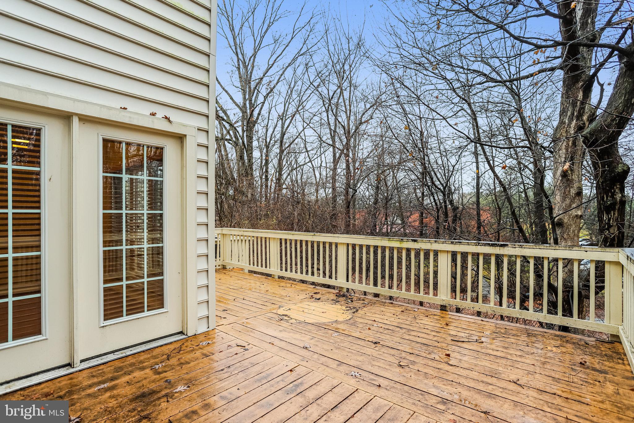 ROSE HILL FALLS - Residential