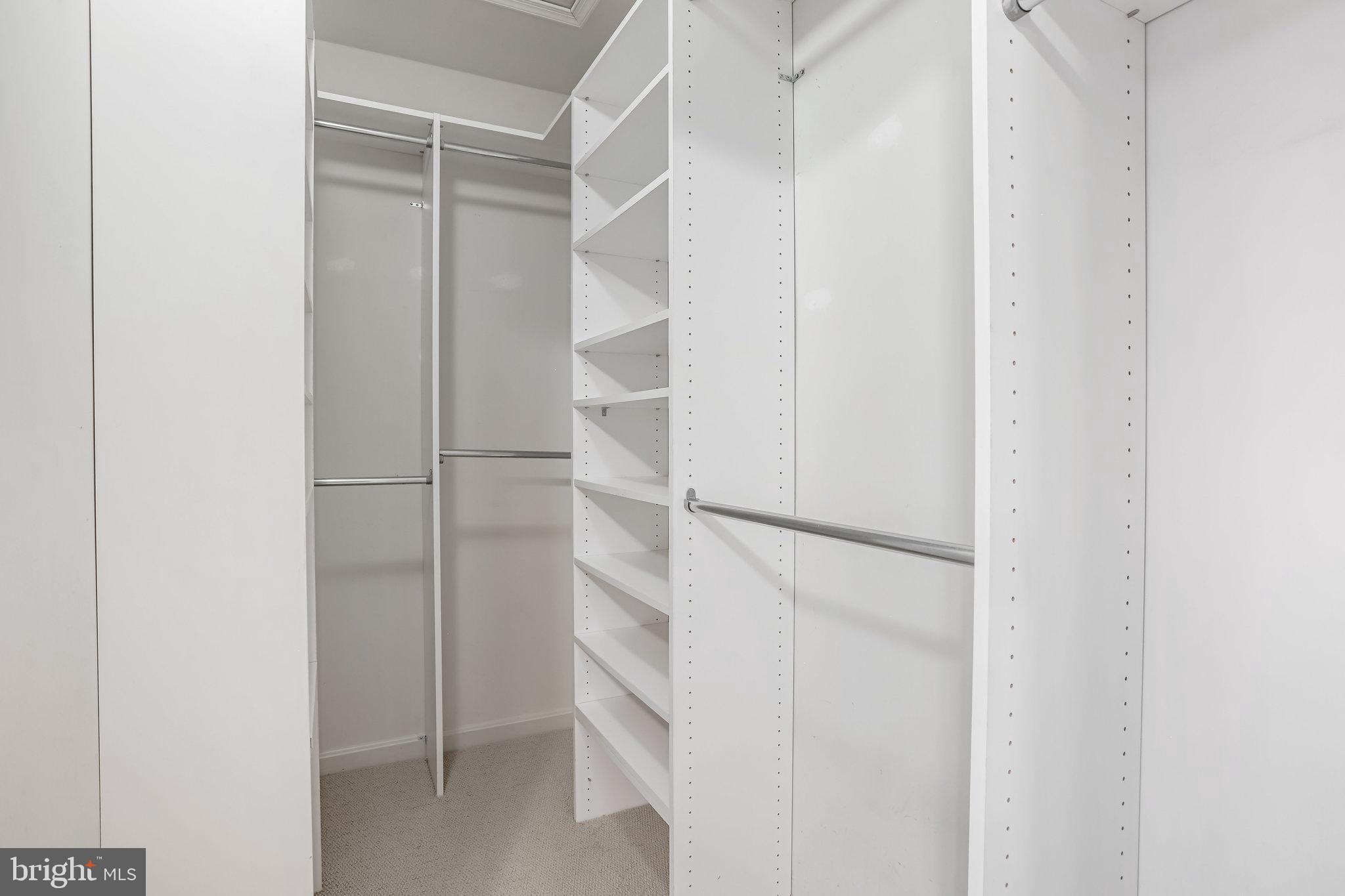 ROSE HILL FALLS - Residential