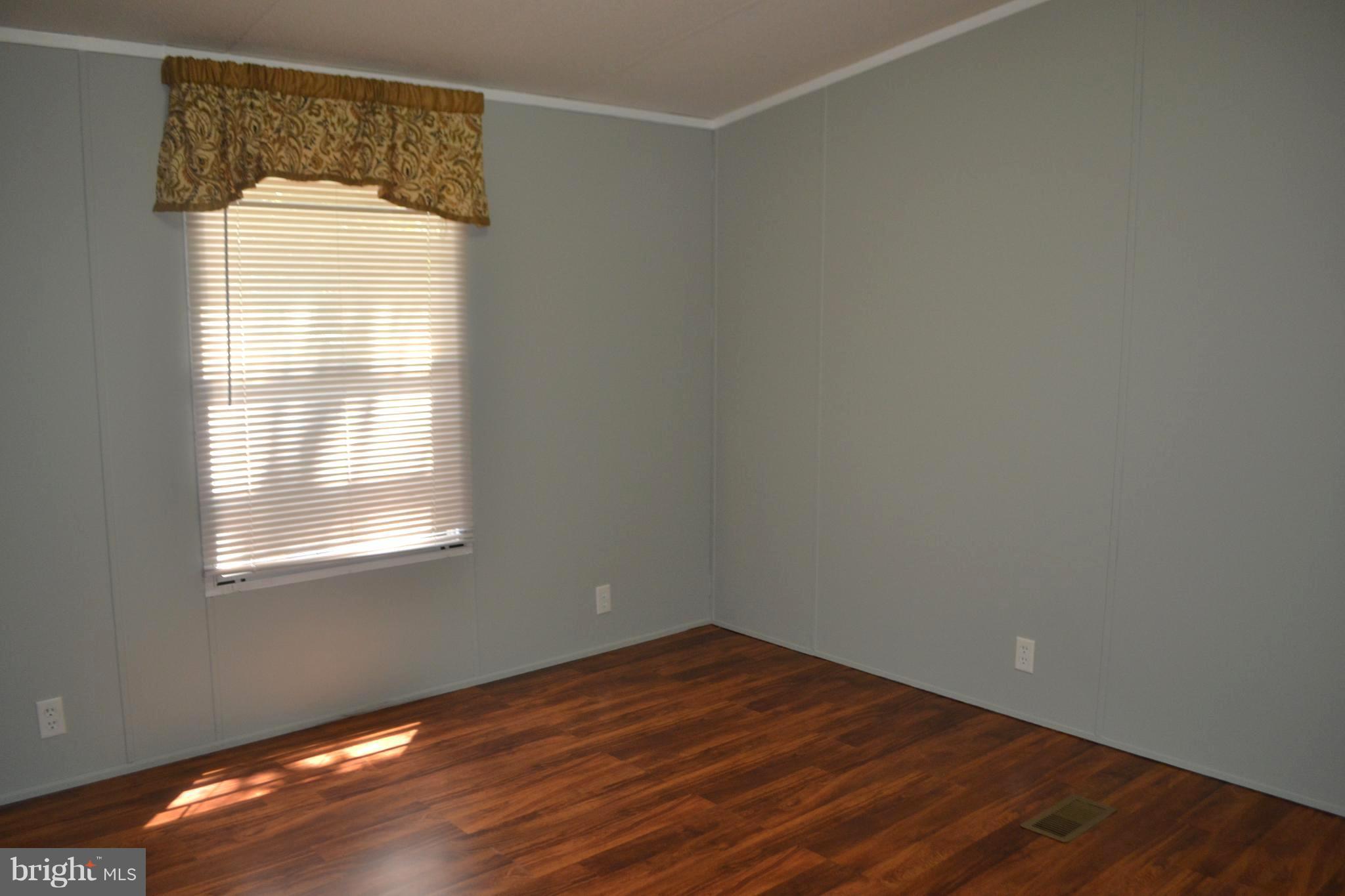 WAPLES MOBILE HOME PARK - Residential