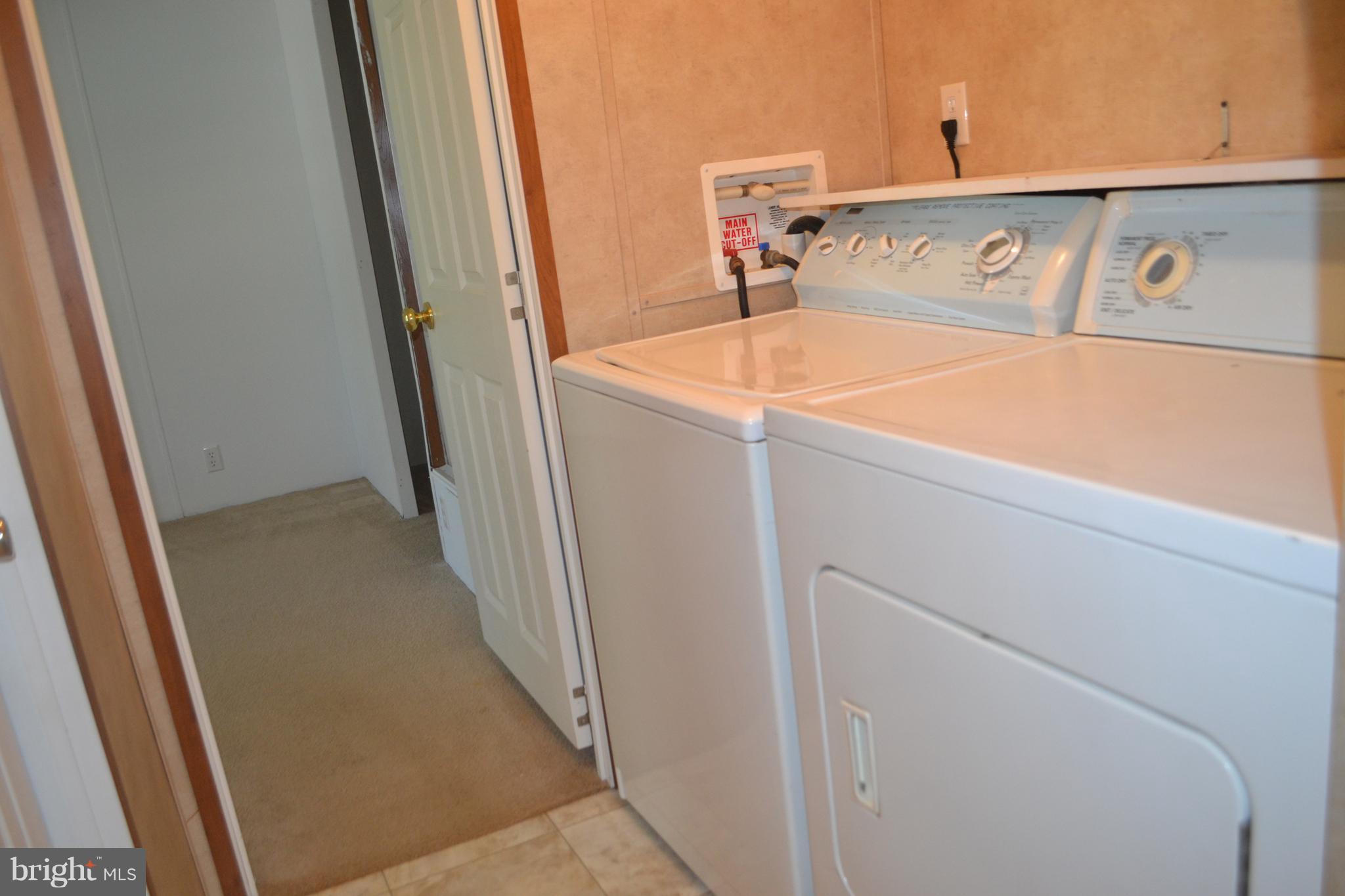 WAPLES MOBILE HOME PARK - Residential