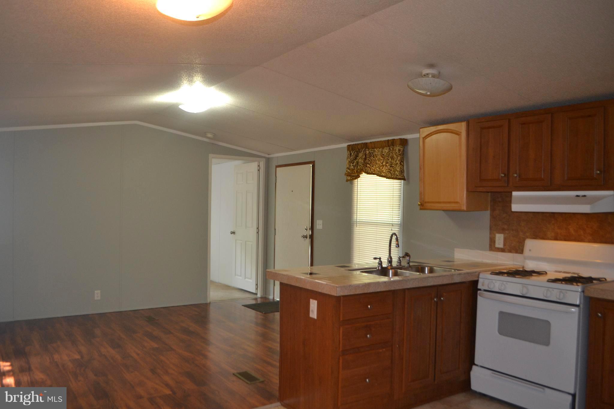WAPLES MOBILE HOME PARK - Residential