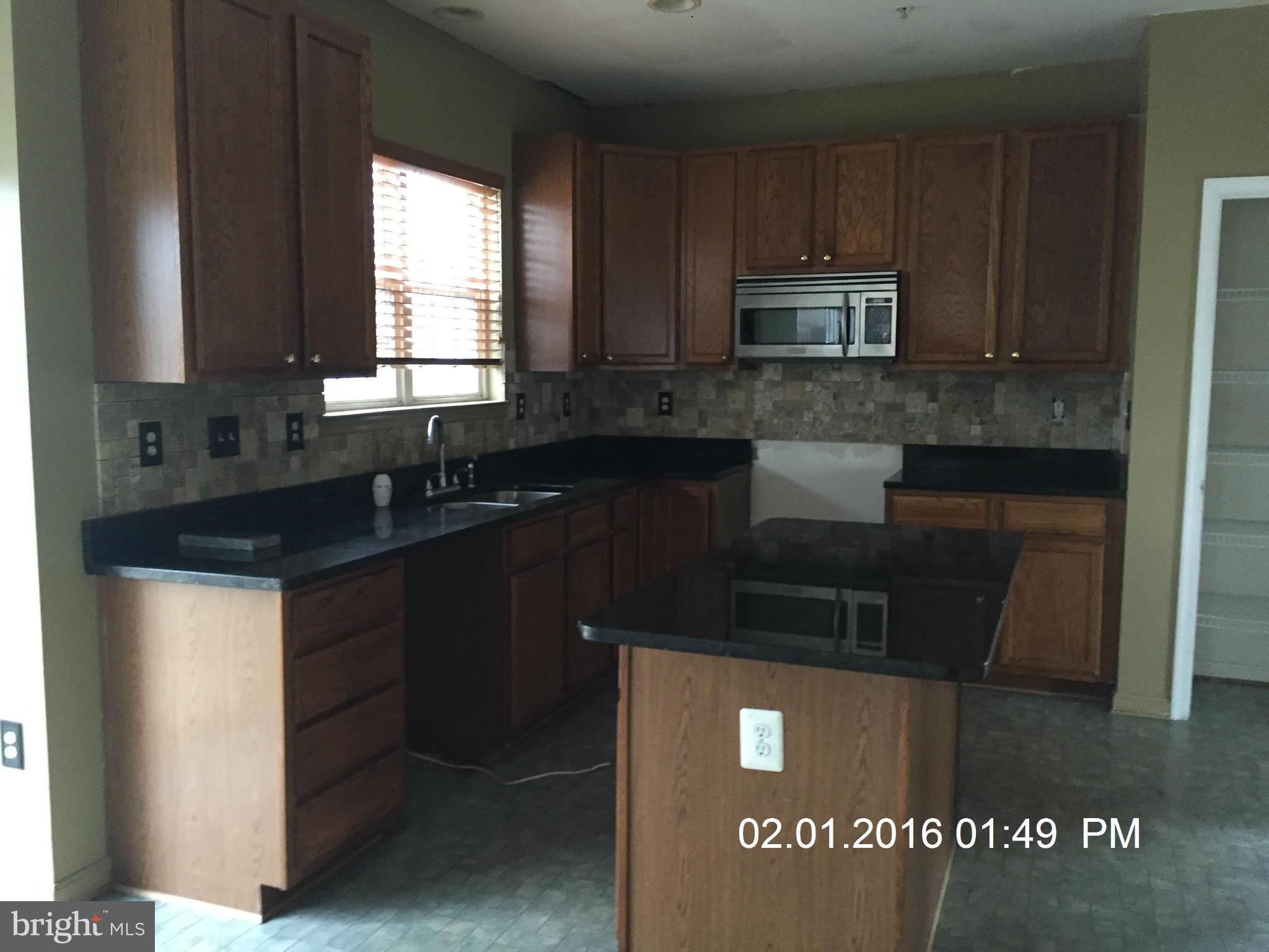 COUNTRYSIDE - Residential