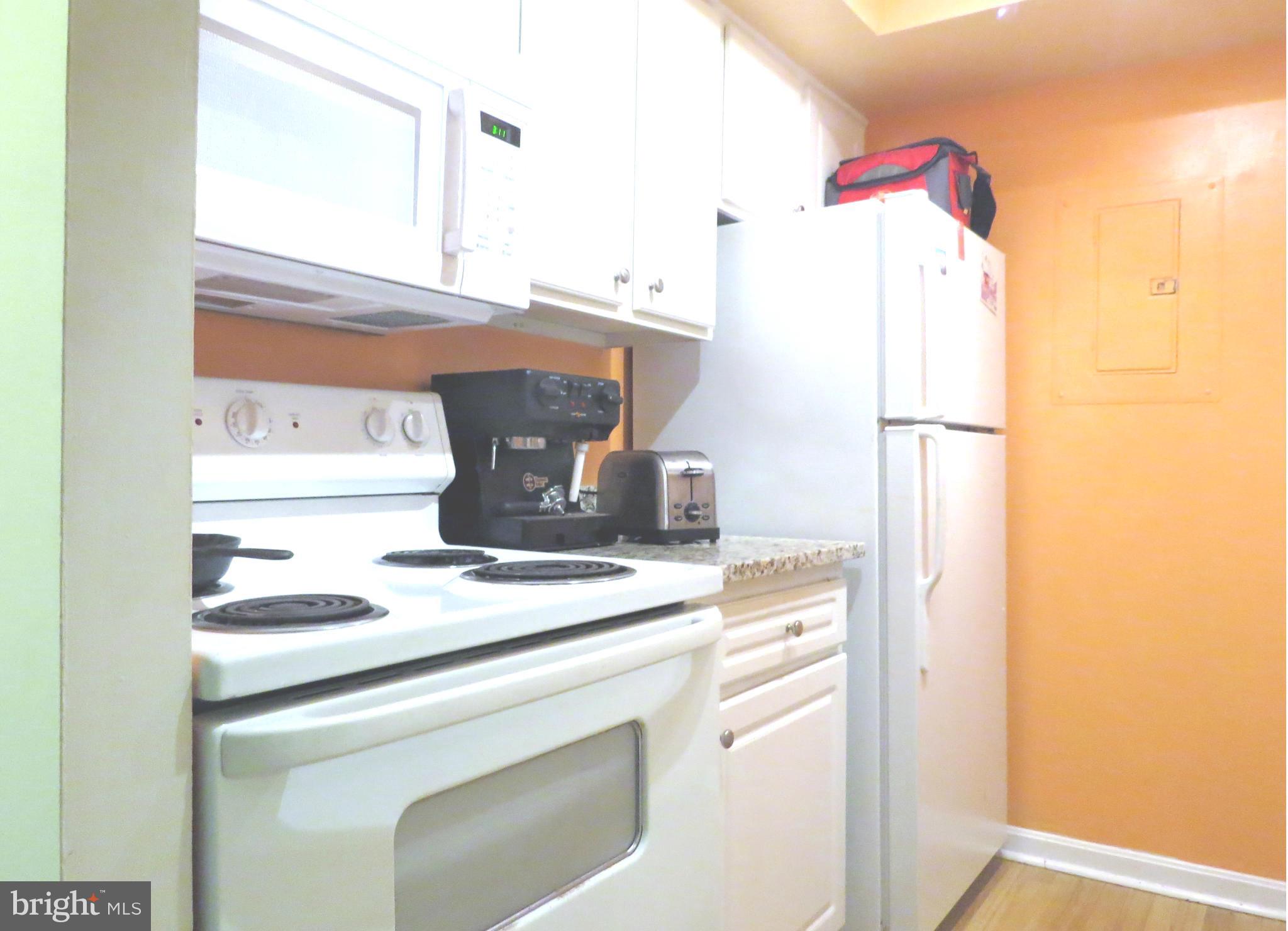 FLOWER HILL - Residential