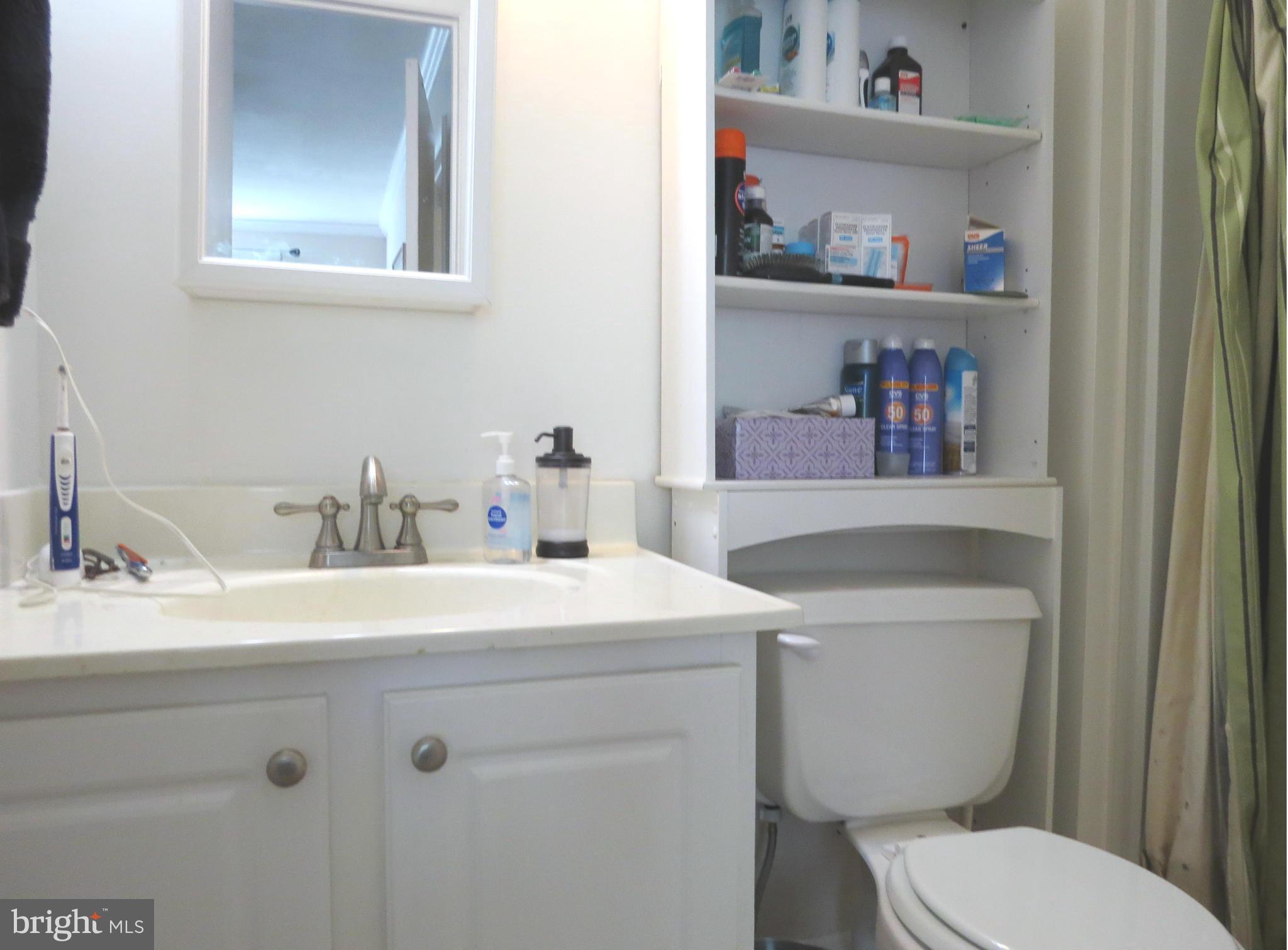 FLOWER HILL - Residential