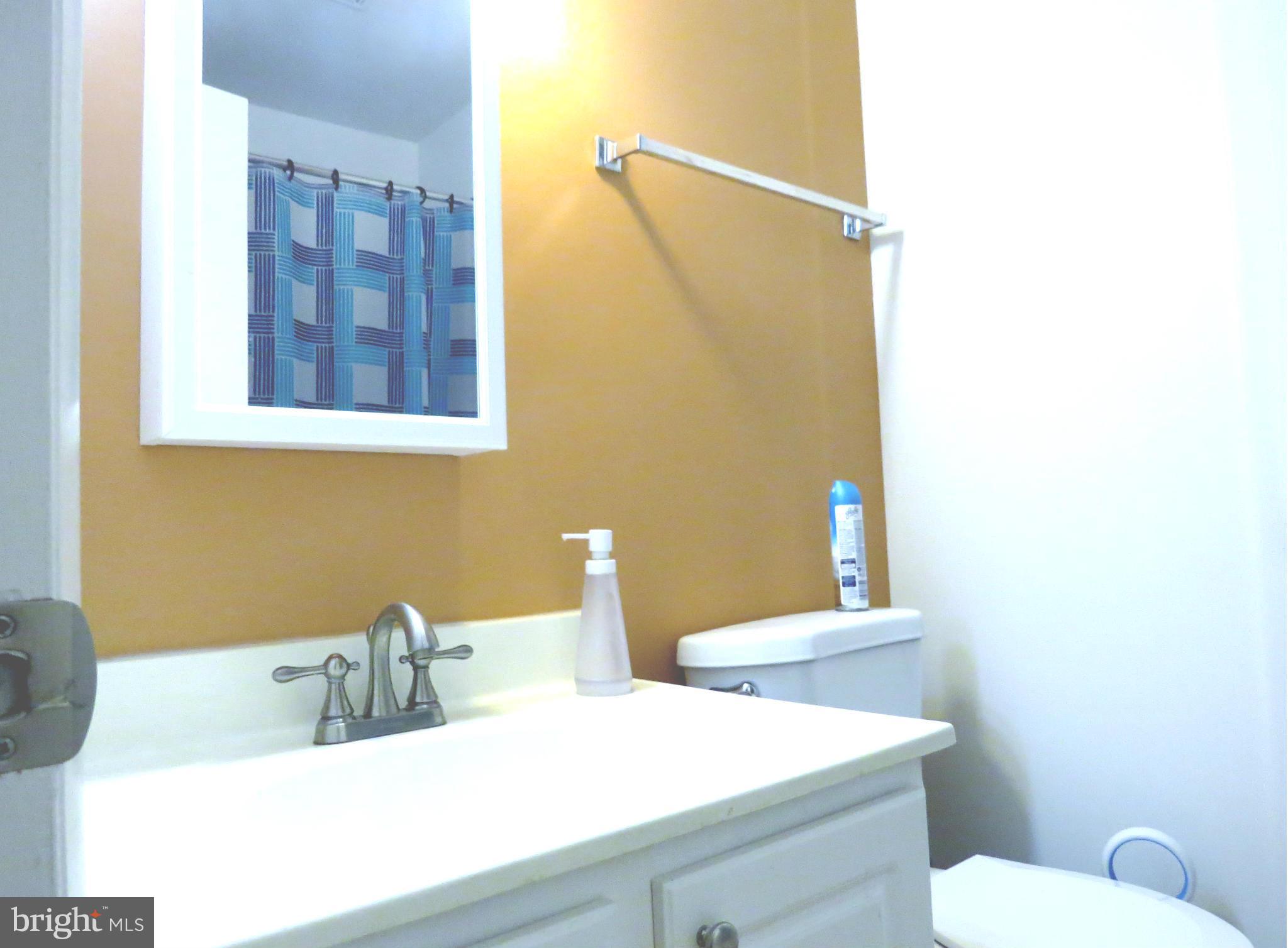 FLOWER HILL - Residential