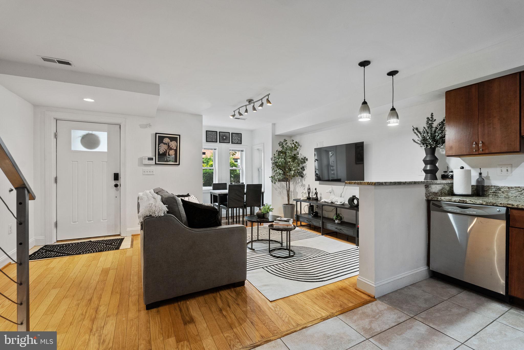 18 N STREET NW 2
