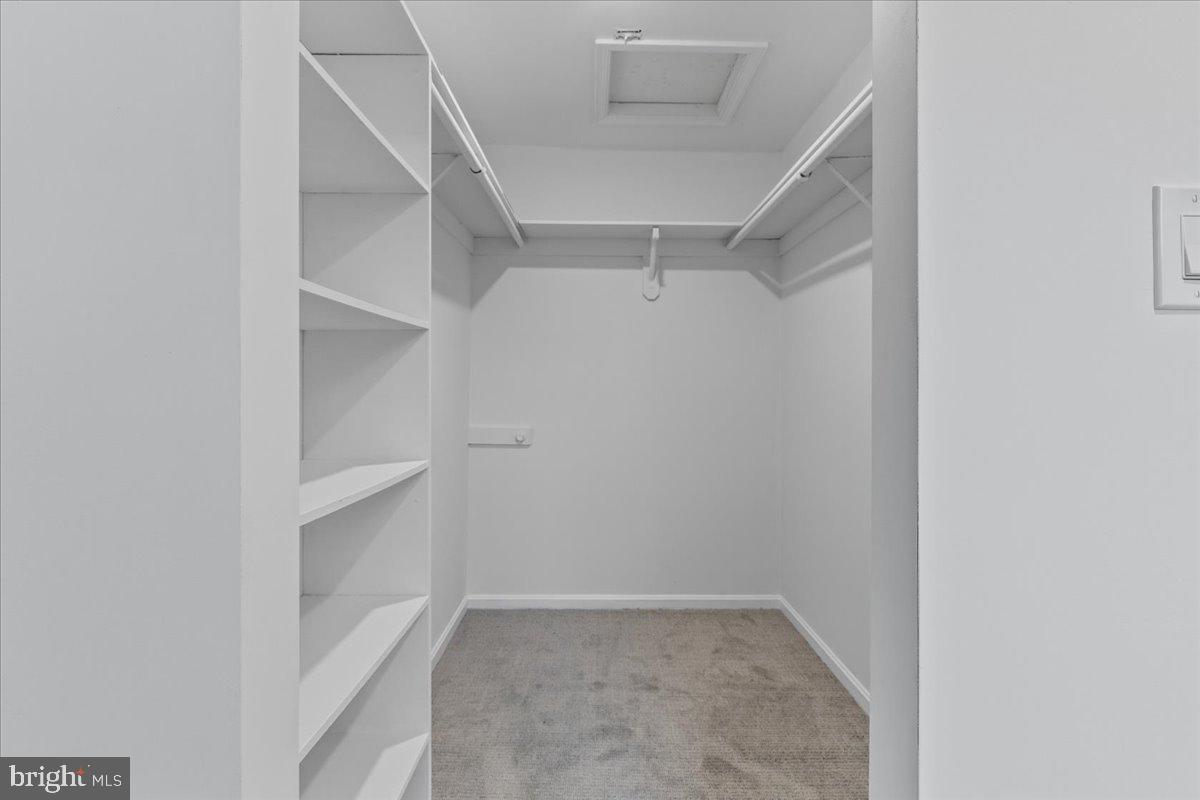 TANTALLON ON THE POTOMAC - Residential