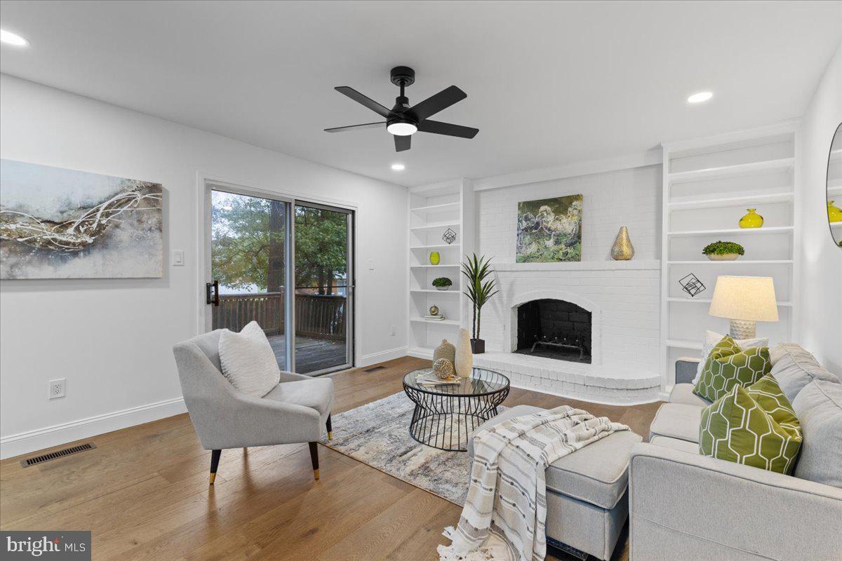 TANTALLON ON THE POTOMAC - Residential