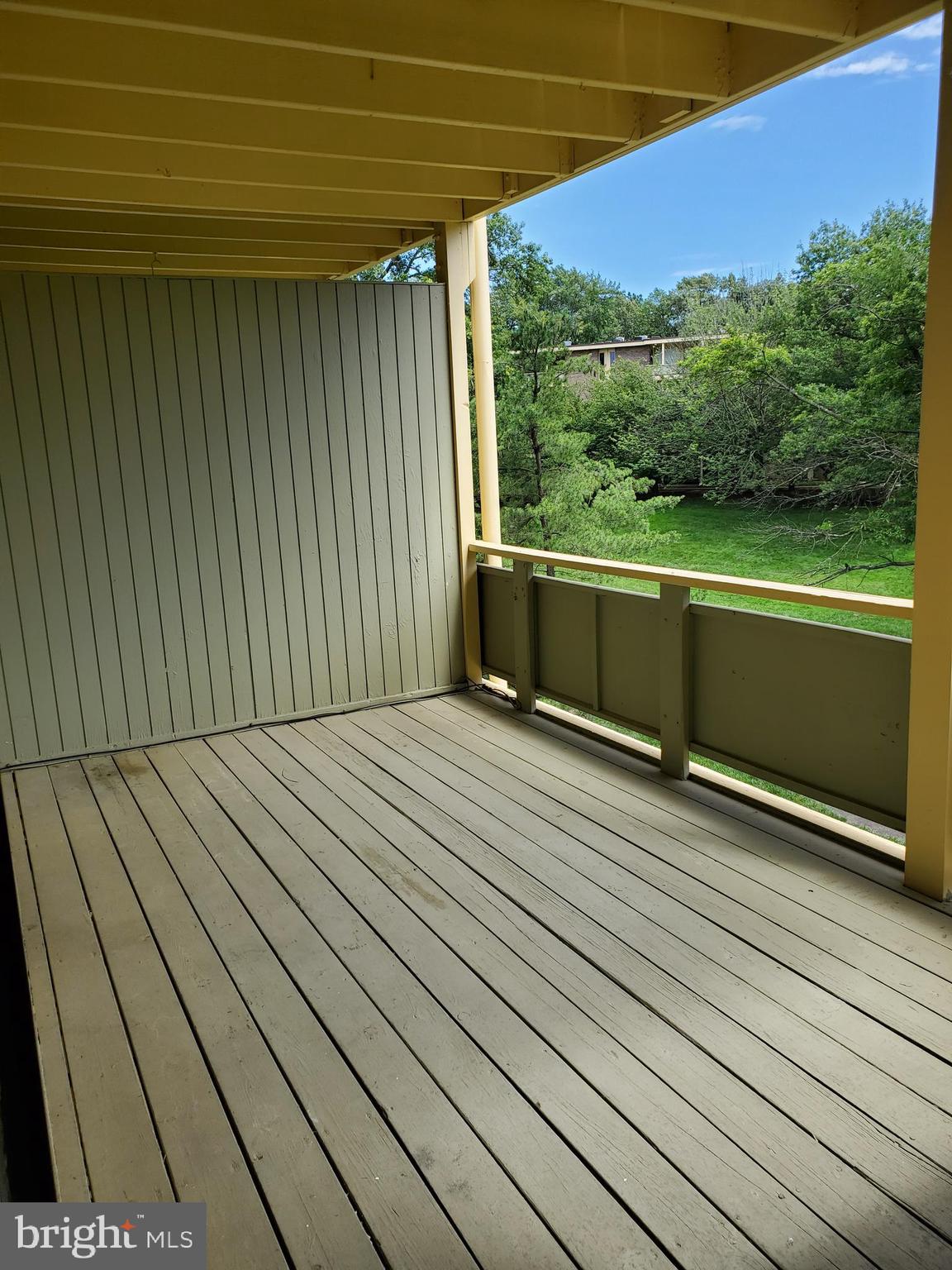 HOLLY HILL CONDOMINIUMS - Residential Lease