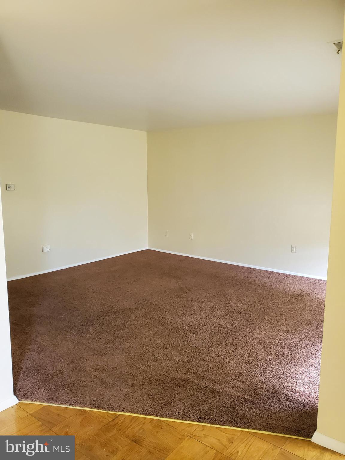 HOLLY HILL CONDOMINIUMS - Residential Lease