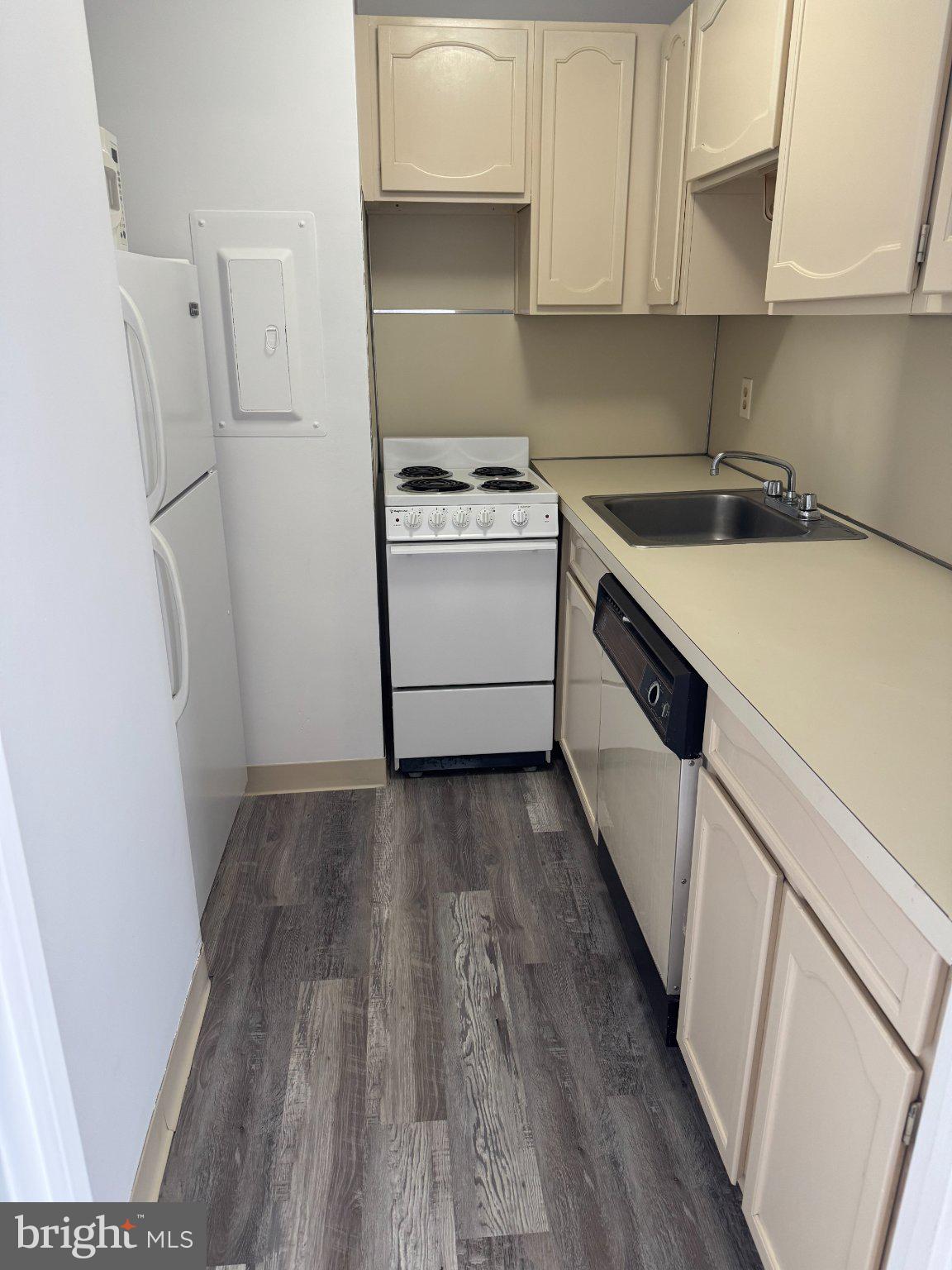 2721 BOARDWALK