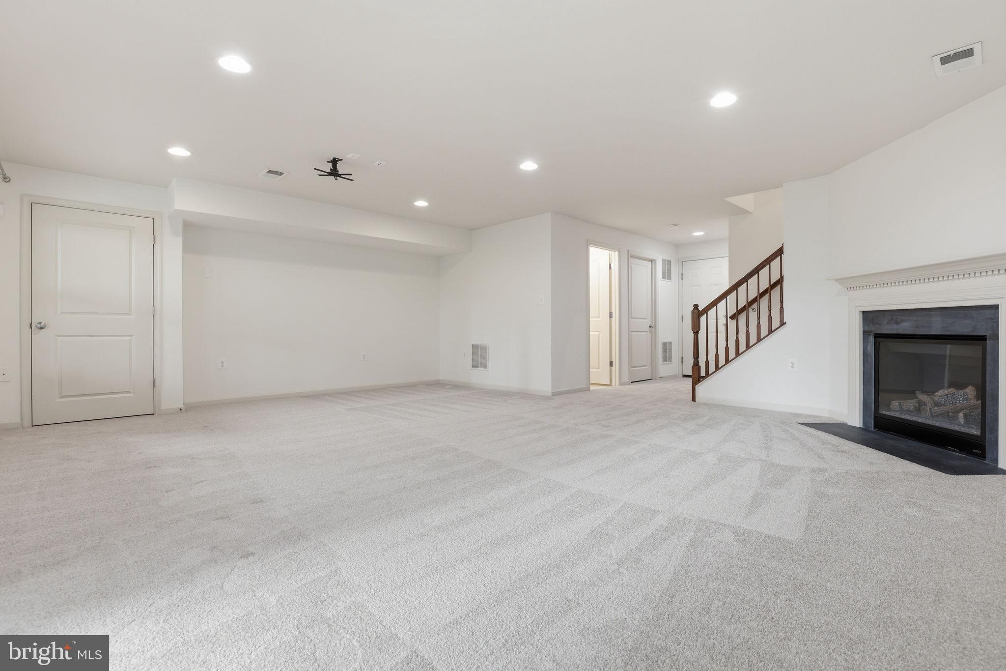 BRAMBLETON - Residential