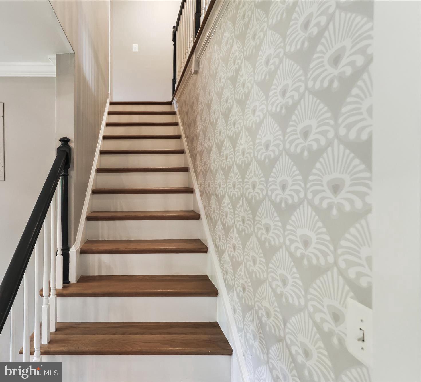 WAPLES MILL ESTATES - Residential