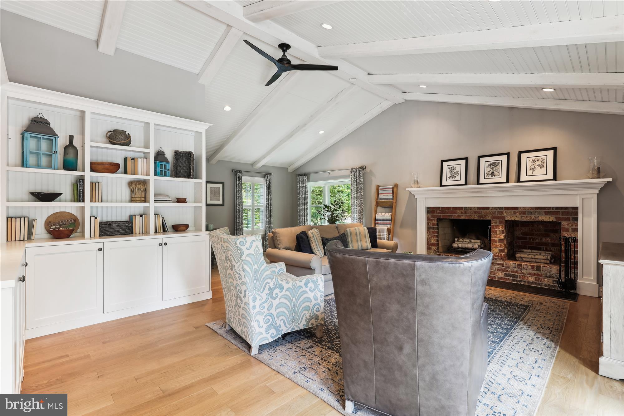 WAPLES MILL ESTATES - Residential