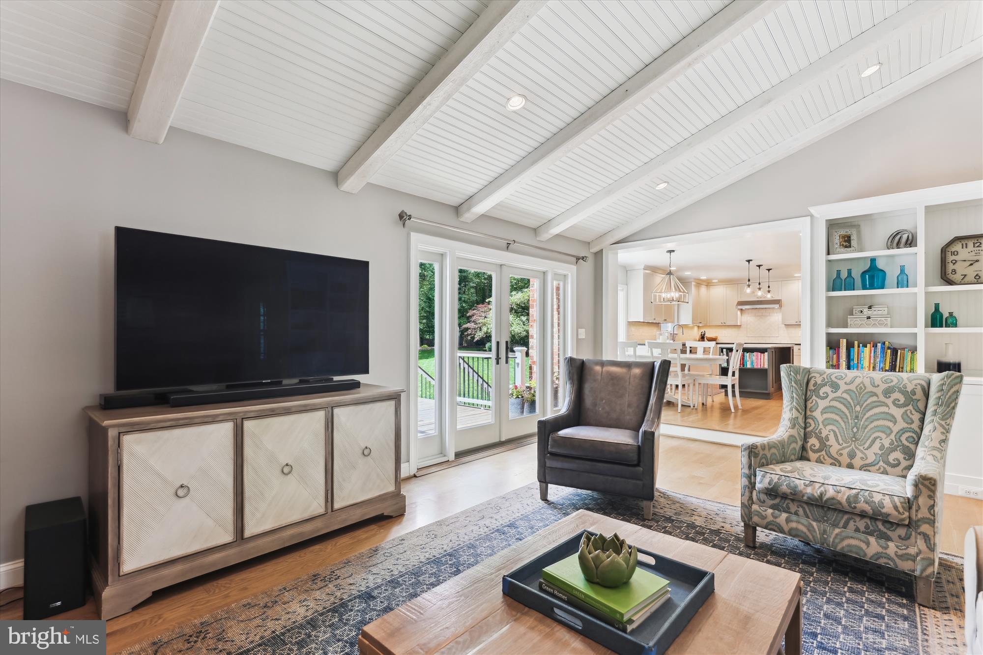 WAPLES MILL ESTATES - Residential