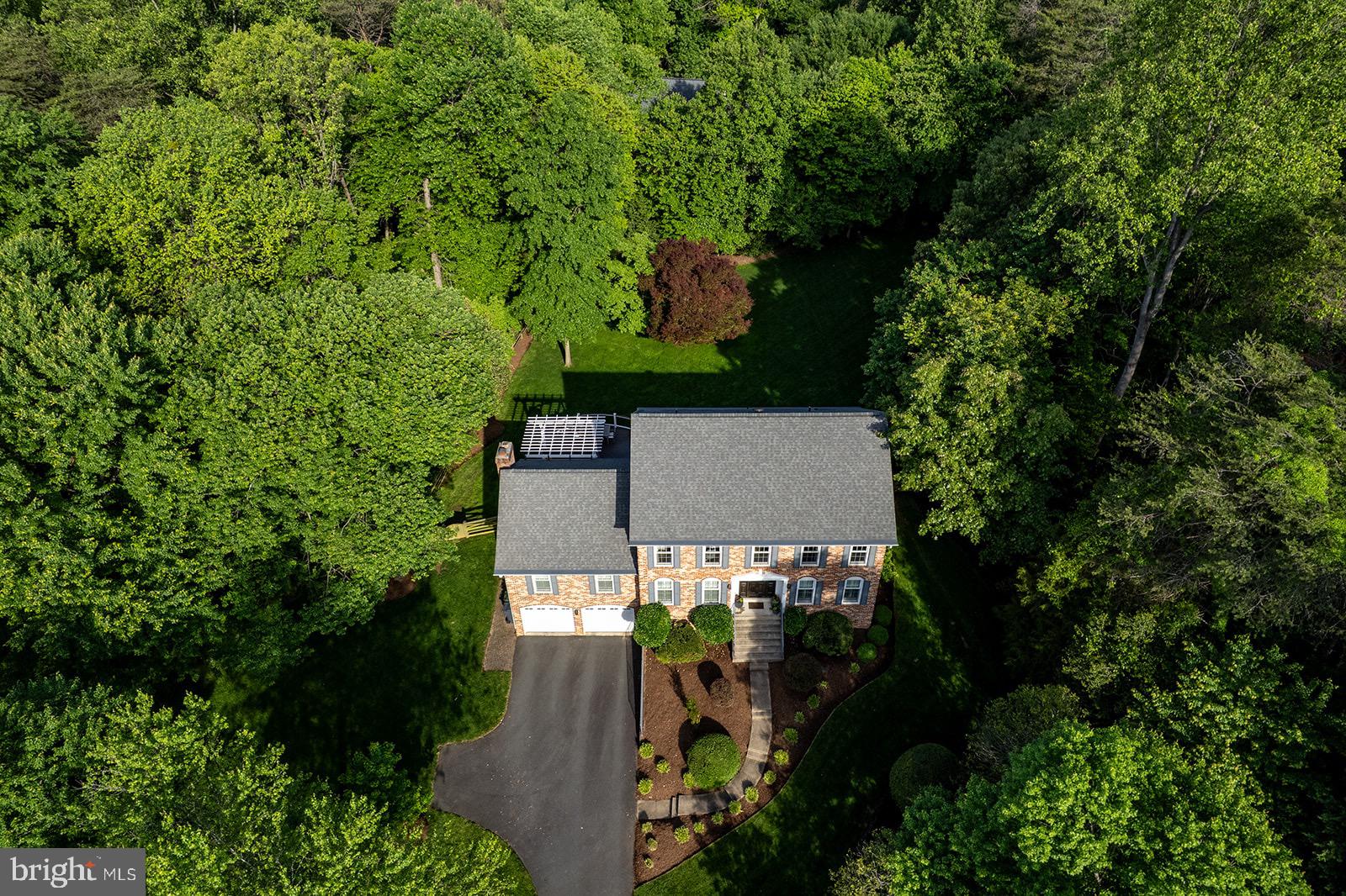 WAPLES MILL ESTATES - Residential