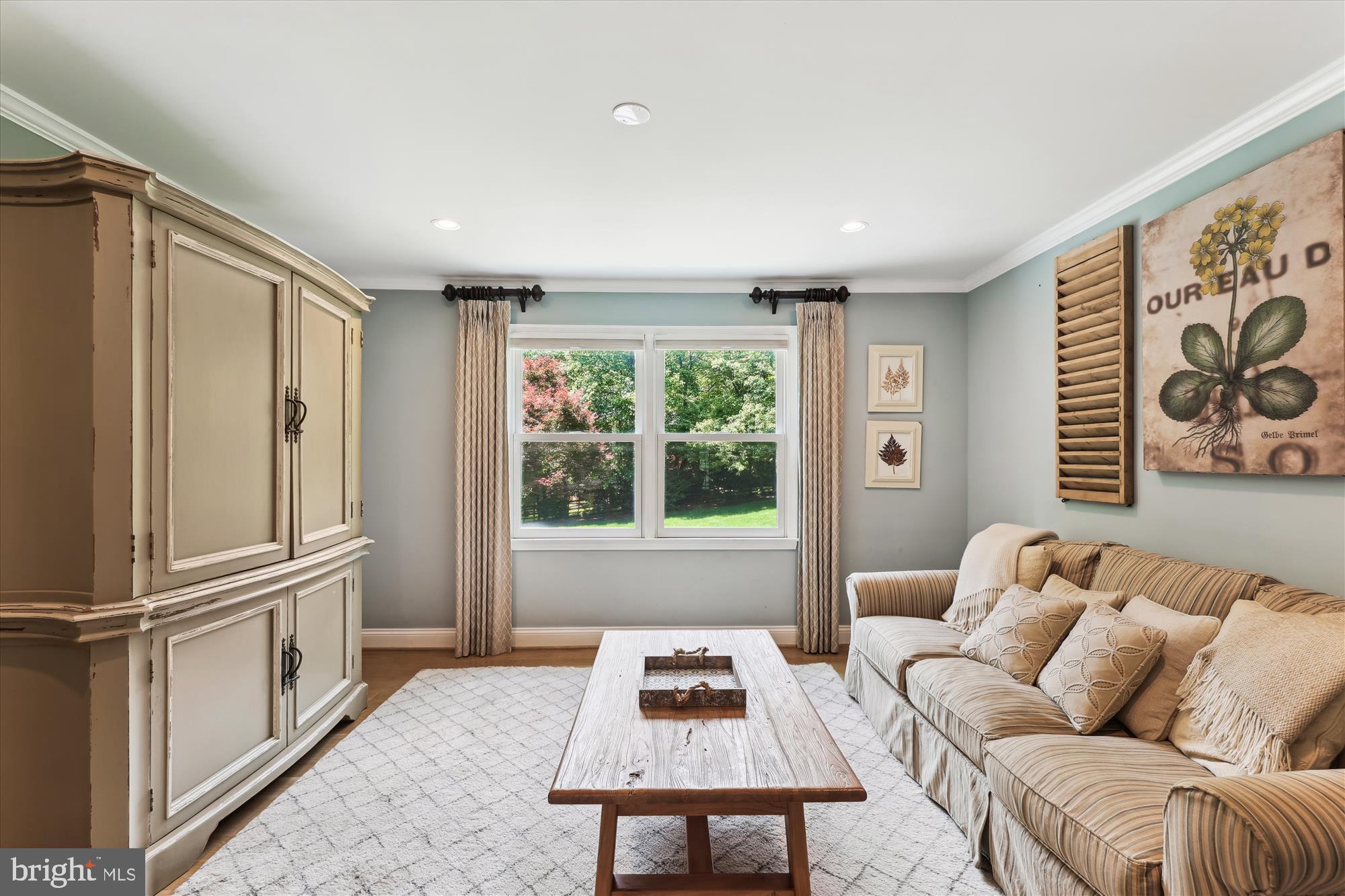 WAPLES MILL ESTATES - Residential